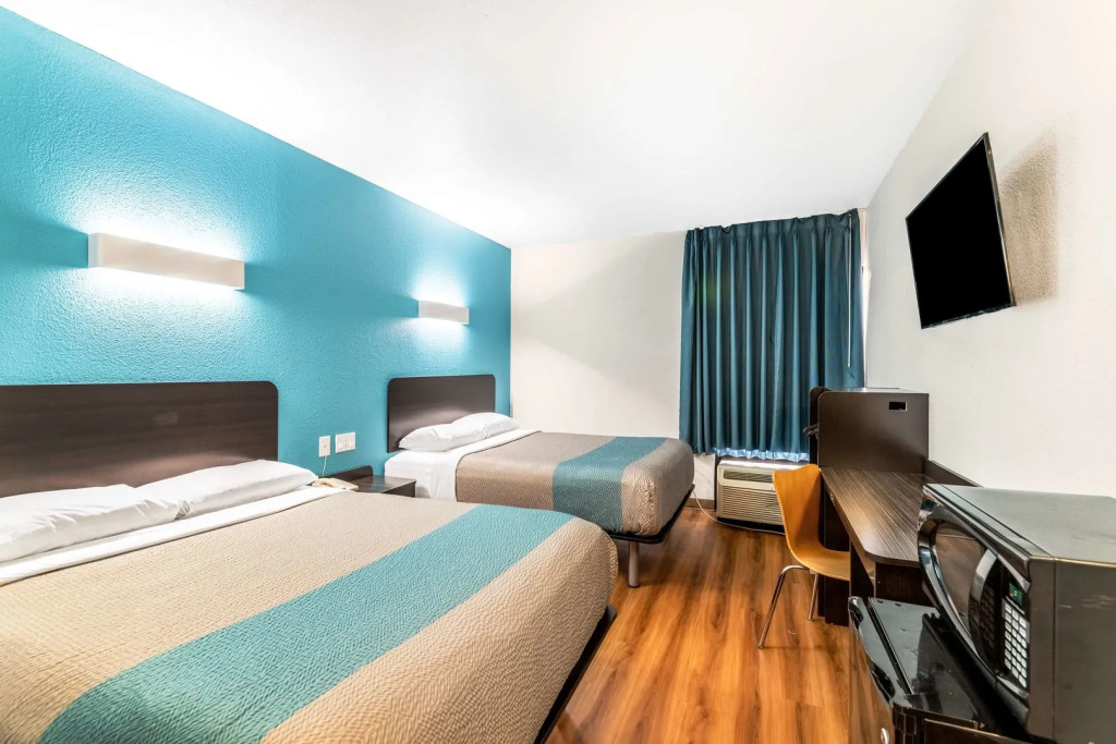 Motel 6-Lewisville, TX - Medical City