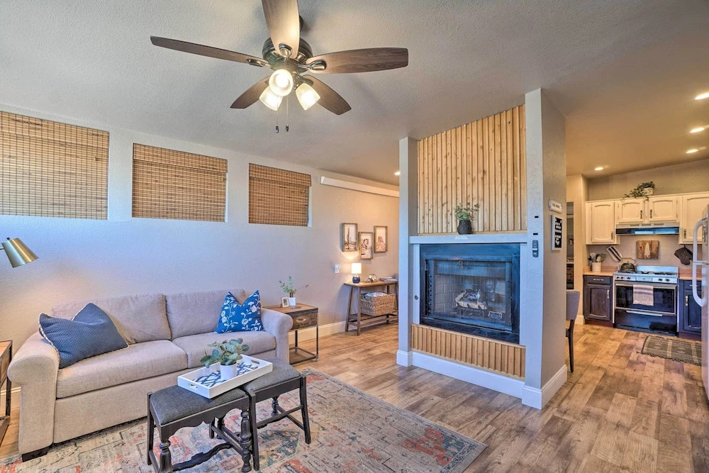 Luxe Route 66 Getaway w/ A/C in Downtown Williams!
