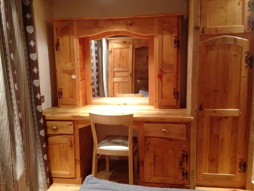 Chalet with 3 Bedrooms in Les Allues, with Wonderful Mountain View, Balcony And Wifi - 500 M From the Slopes