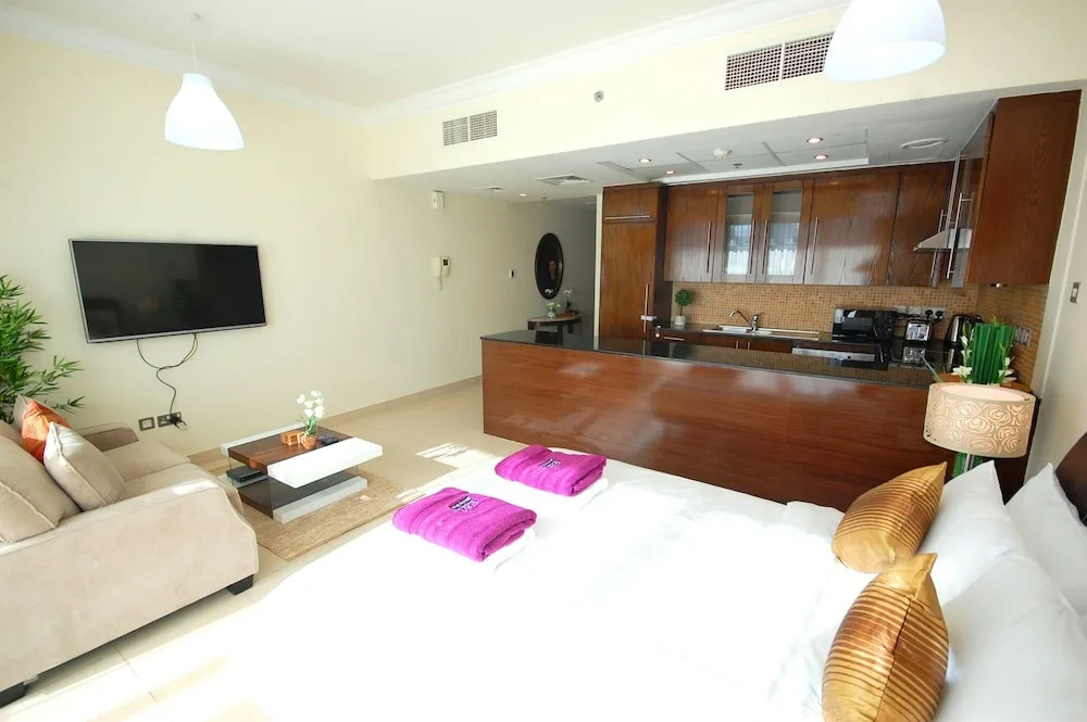 Kennedy Towers - 8 Boulevard Walk