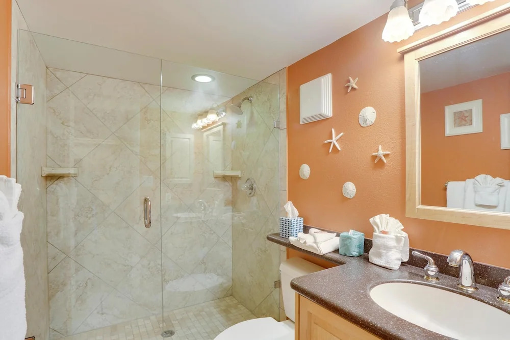 Land's End 304 Building 7 Beachfront / Lovely Updates
