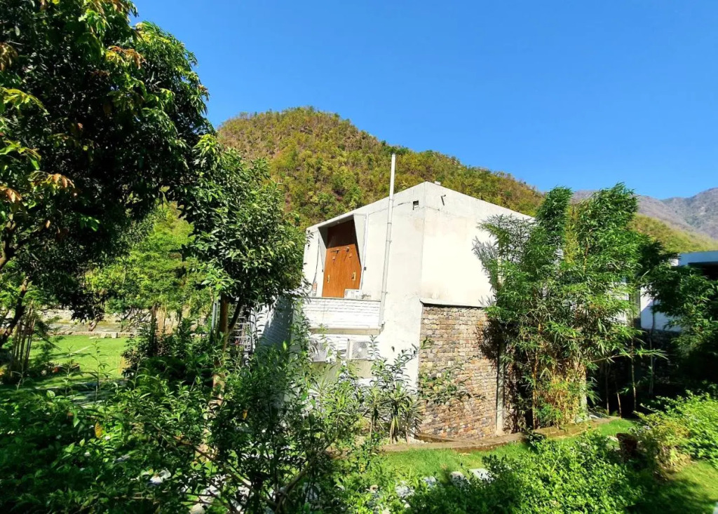 Howard Sanctuary Rishikesh