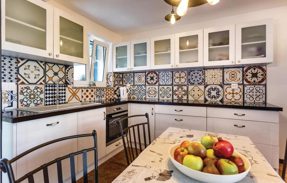 Awesome Home In Omisalj