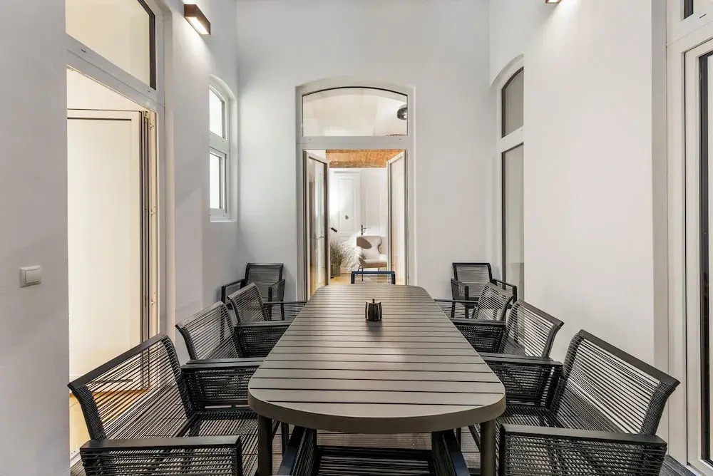 easy-flat Votiv - 153sqm Apartment with Terrace