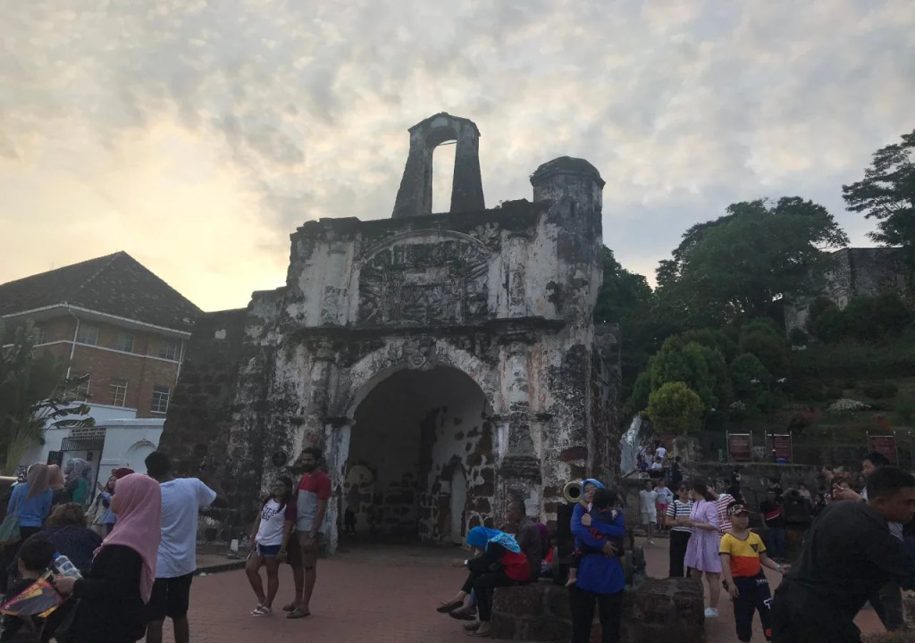 Sayang-Sayang Youth Hostel
