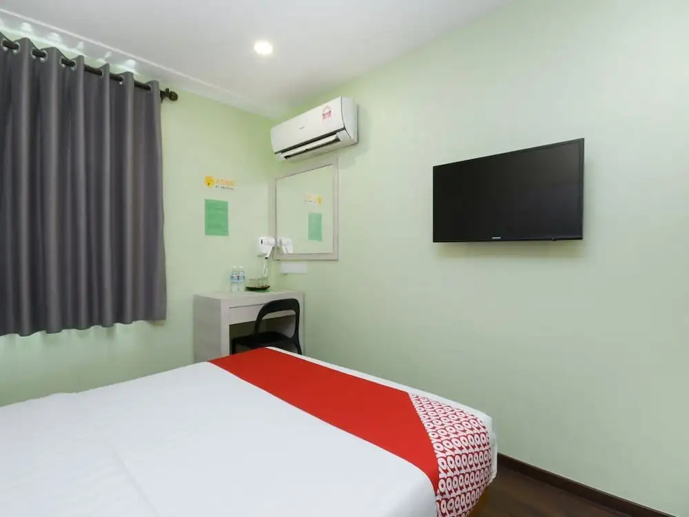 Oyo 43990 Sunshine Inn