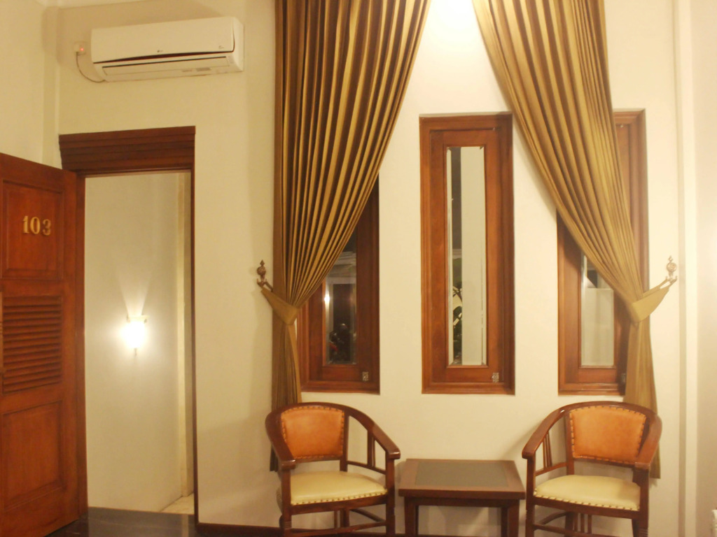 Urbanview Omah Pari Boutique Hotel