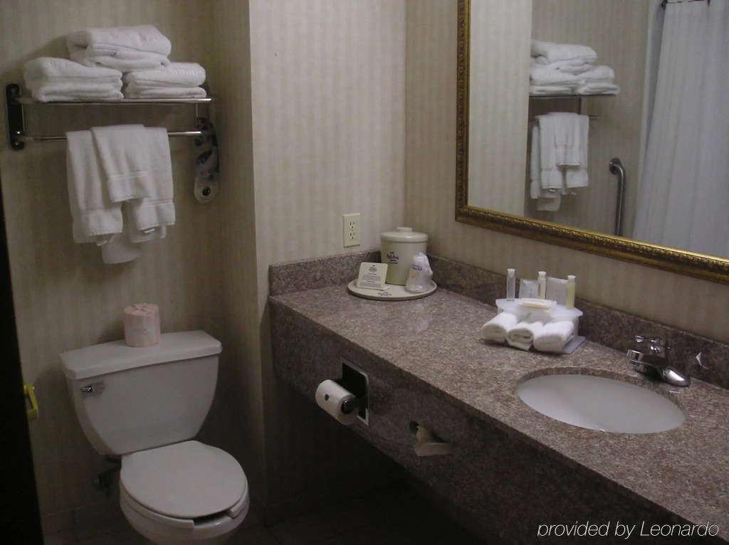 Holiday Inn Express Hotel & Suites Elkhart-South by IHG