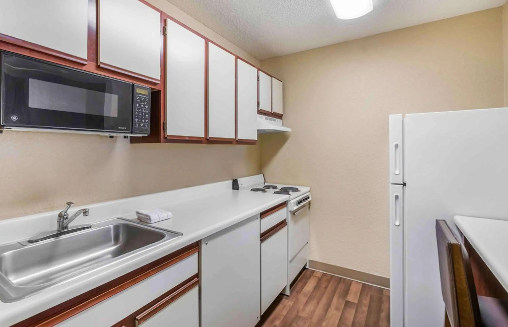 Extended Stay America Select Suites - Des Moines - West Des Moines