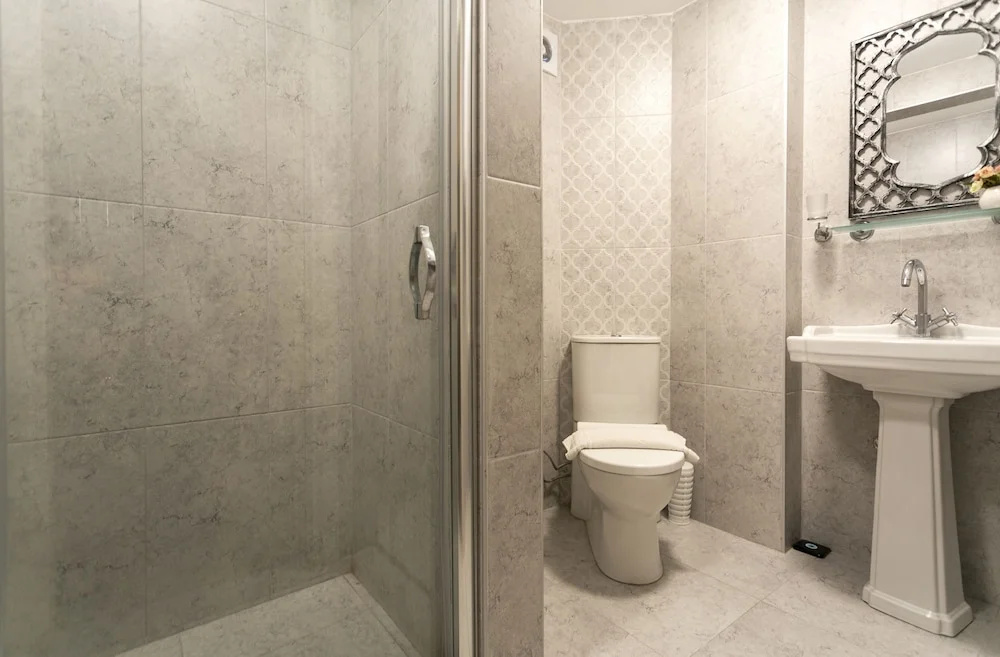 Sirena's Suites
