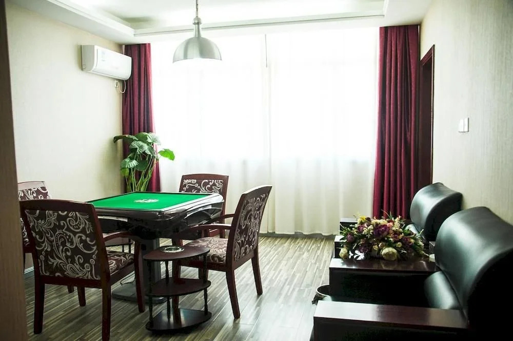 Xianning FX Hotel