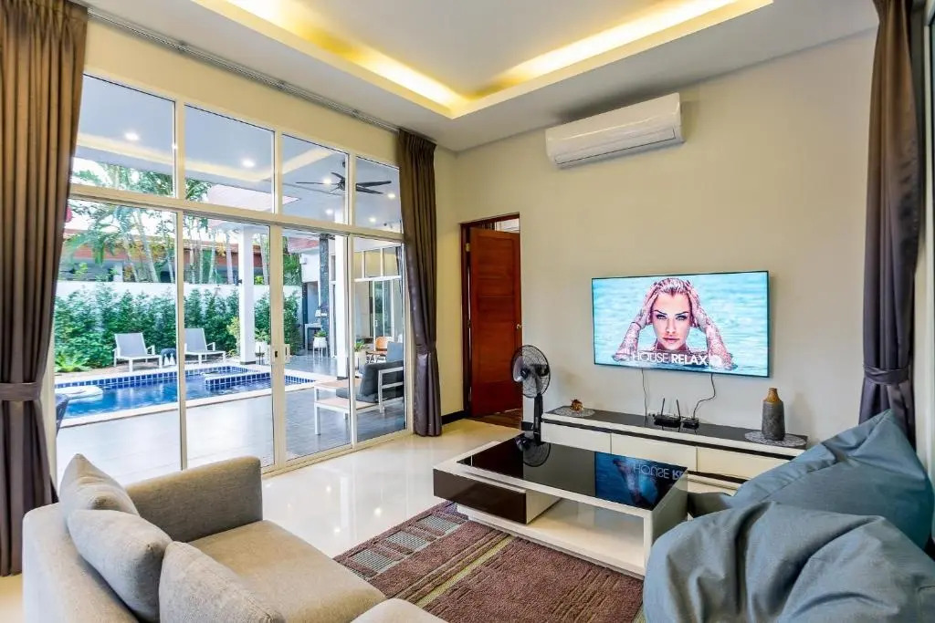 Home2Home Pool Villa
