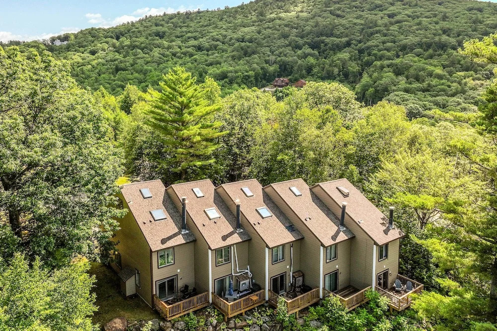 Mountain-view Campton Retreat ~ 3 Mi to Ski Slopes