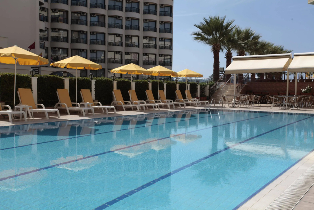 Palm Hotel