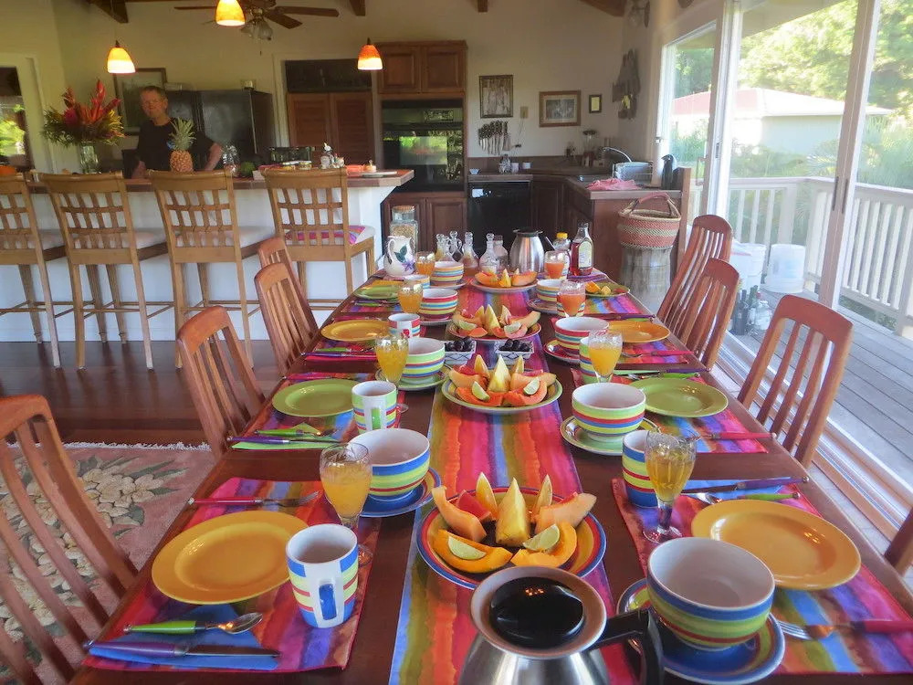 Hale Hoo Maha Bed and Breakfast