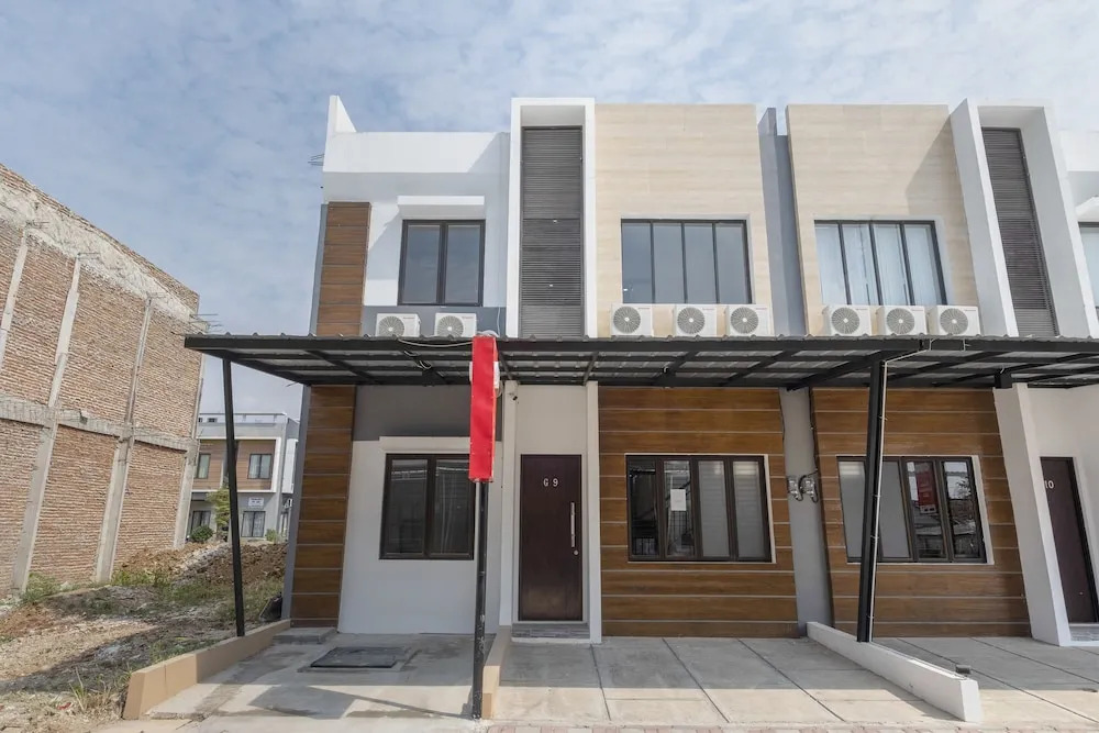 Vision Residence Karawang by OYO Rooms