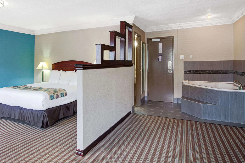 Red Lion Inn & Suites Houston IAH Airport