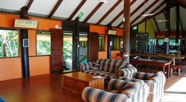 Jackaroo Treehouse Rainforest Retreat