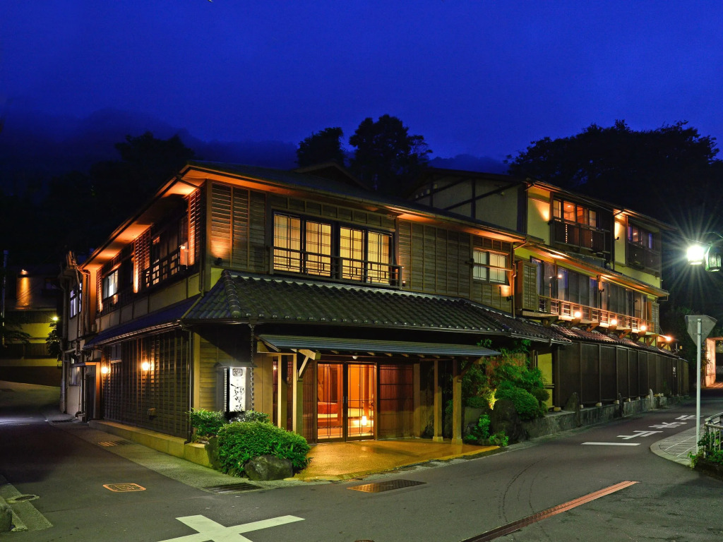 Hakone Onsen Ryokan Yaeikan