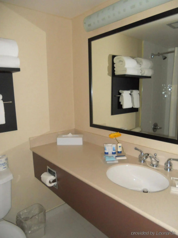 Park Inn & Suites by Radisson, Vancouver