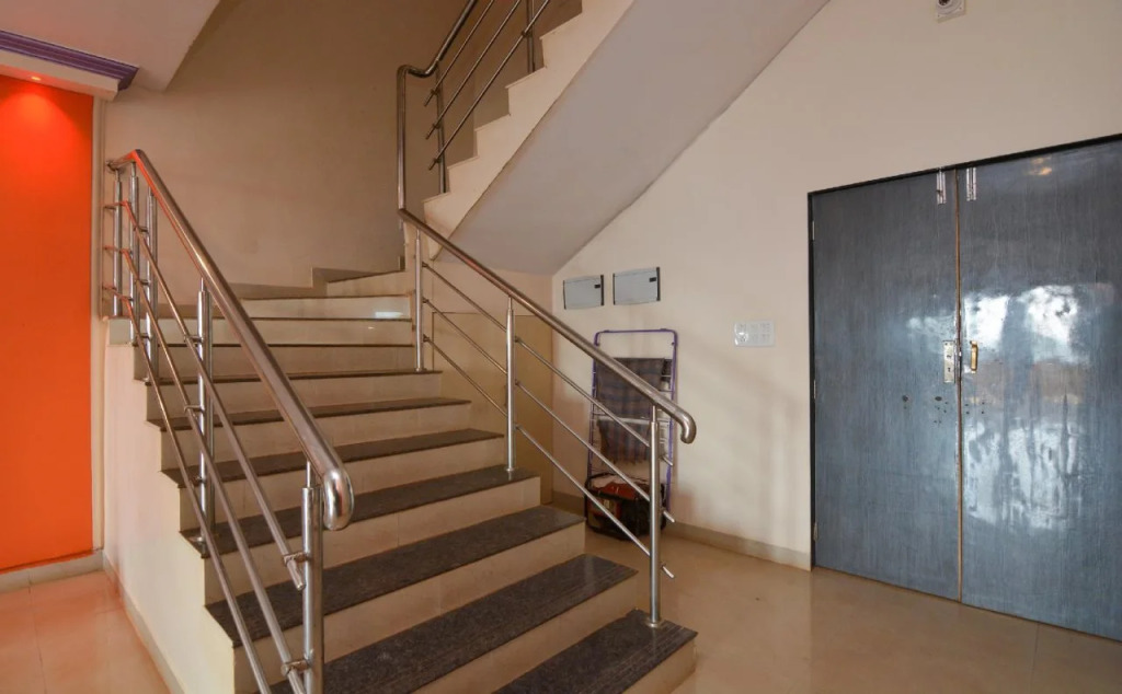 OYO 16903 Beyond Horizon Hotel