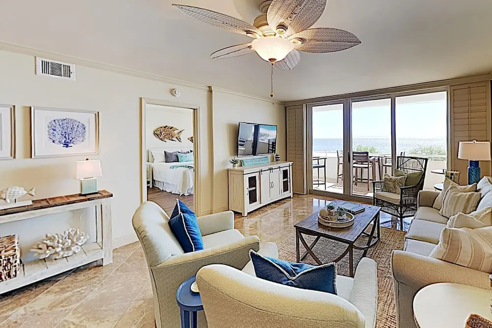 New Listing! Gulf-front Getaway W/ Pools & Hot Tub 2 Bedroom Condo