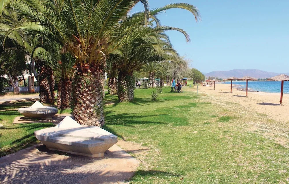 3 Bedroom Awesome Home In Nea Makri