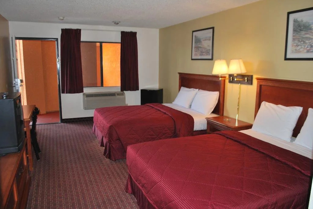 Travel Plaza Inn