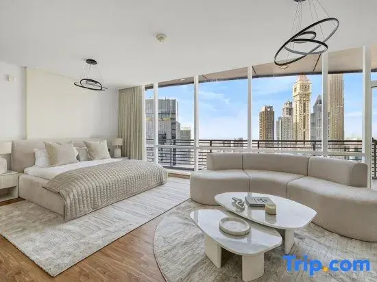 Luxury High-Floor Suite Museum of the Future View