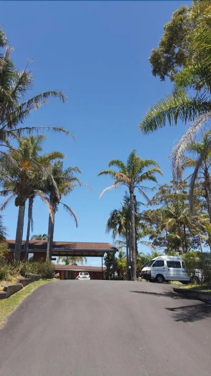 Tabourie Lake Motor Inn