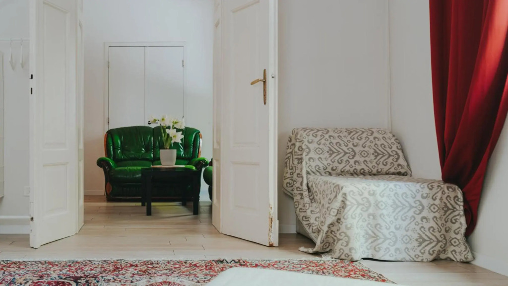 Salon Apartment in Dorcol Historical