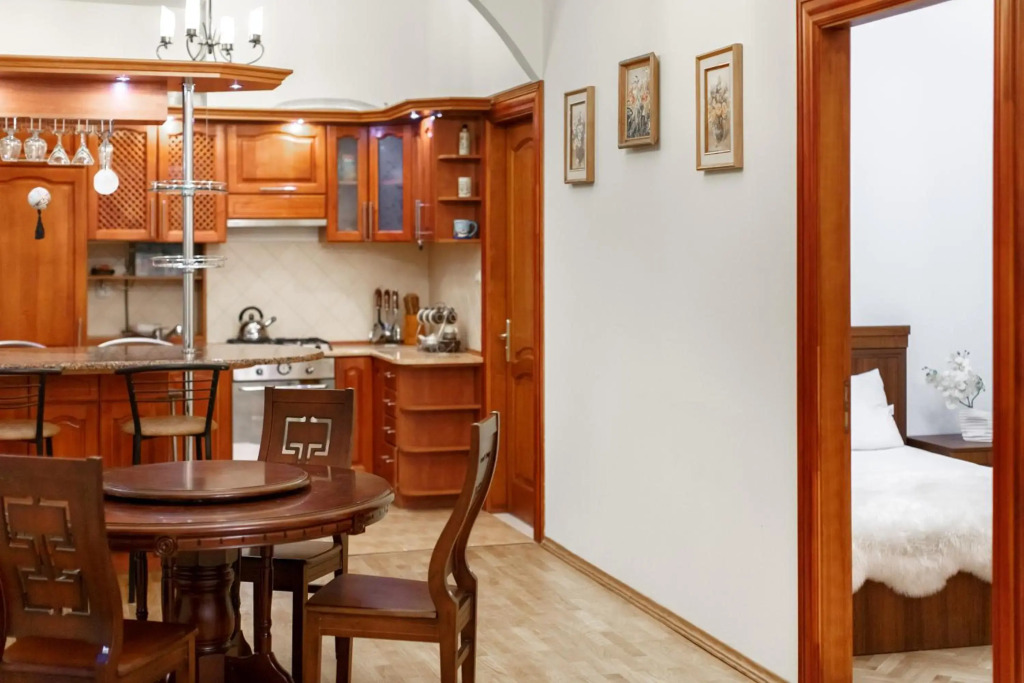 Grand Lviv Apartment I (1 of 3)