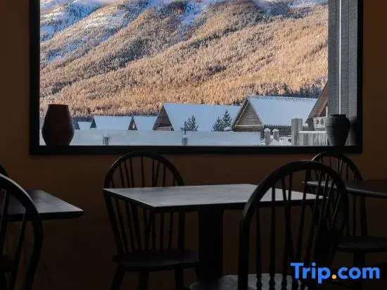 Tingbo Stay Ziyi Homestay (Xinjiang Kanas National Geopark)