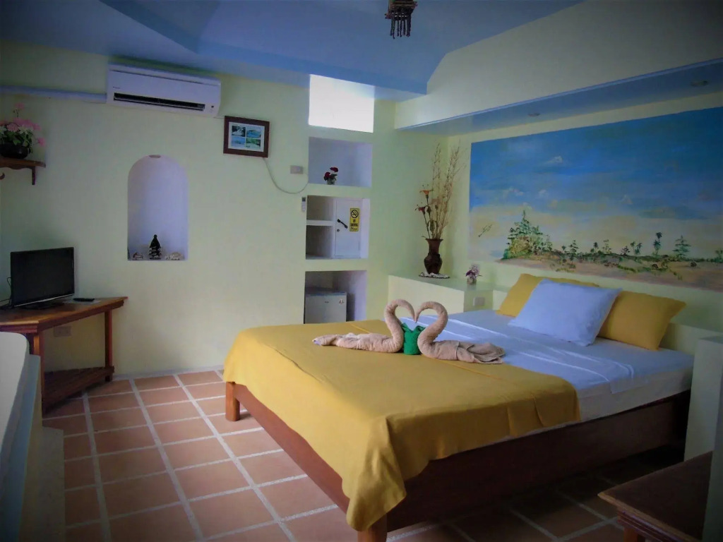 Phaidon Beach Resort