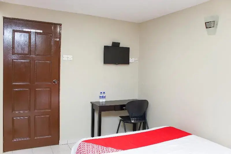 Prima Saujana Budget Hotel by Rooms