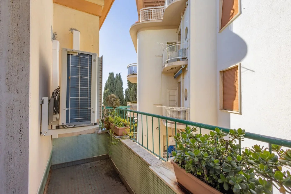 Tennis Flat With Sea View by Wonderful Italy