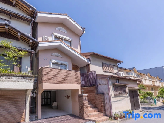 TabiTime・Sumiyoshikamikakushi | 4 Bedrooms, 2 Bathrooms, Large Parking Space & Balcony