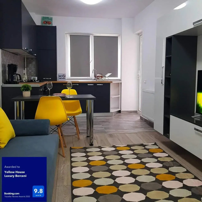 Yellow House Luxury Berceni