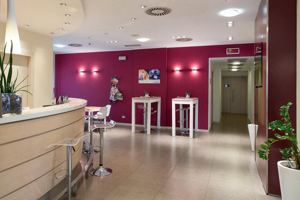 Best Western Palace Inn Hotel