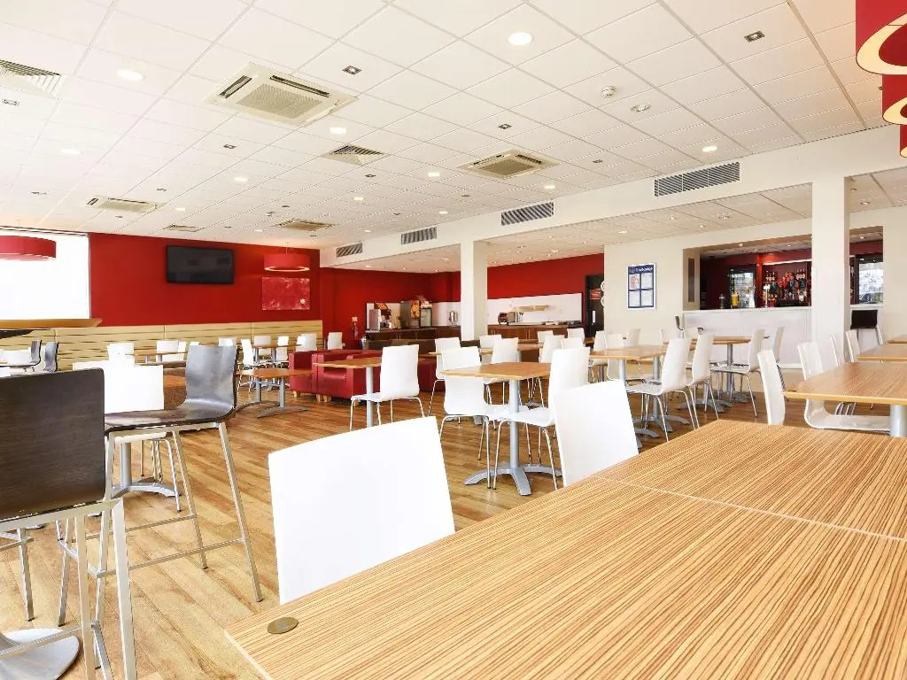 Travelodge London Excel Hotel