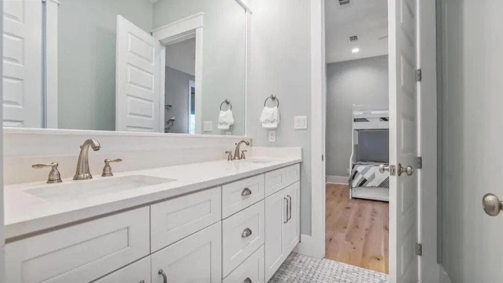 30A Luxury Beach Home Beach Please, Private Heated Pool, 4 NEW Bikes, Walk to the Beach!