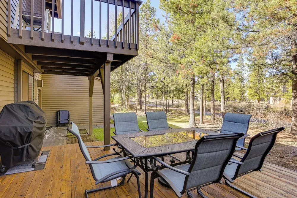 Private Hot Tub & Sharc Passes! Sunriver Home