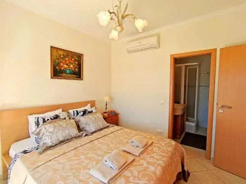 200m beach Apartment Falesia