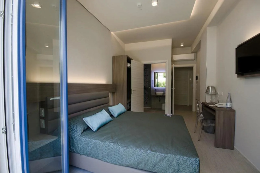 Hermes Hotel