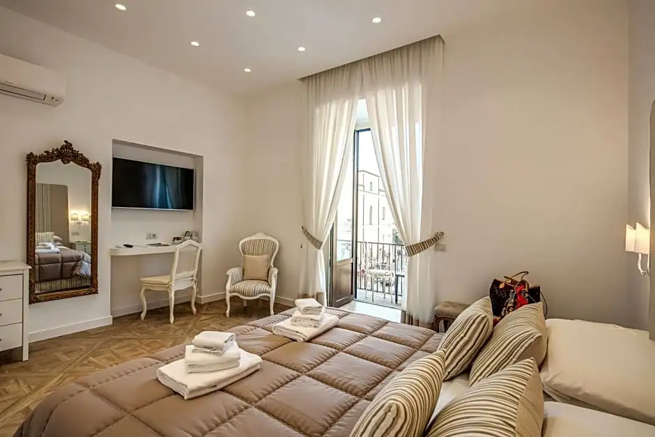 Sorrento Square Suites