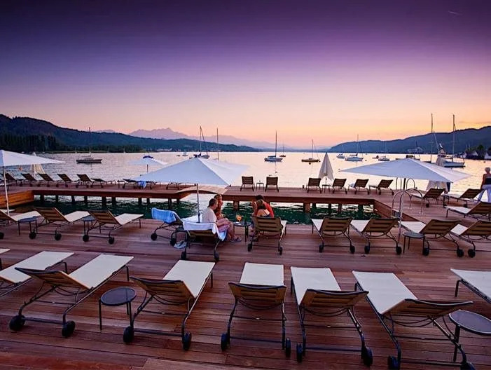 Lakes - My Lake Hotel