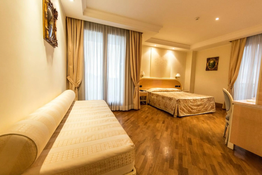 LH Hotel Domus Caesari