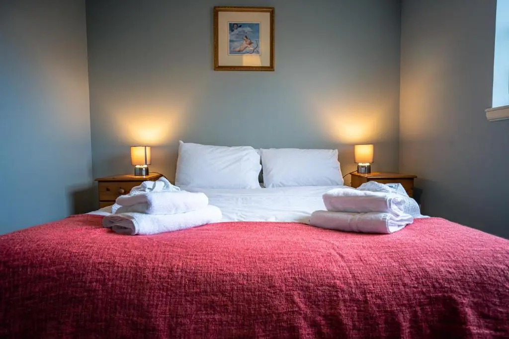 The Farmhouse, 6 Bed Property, Forres