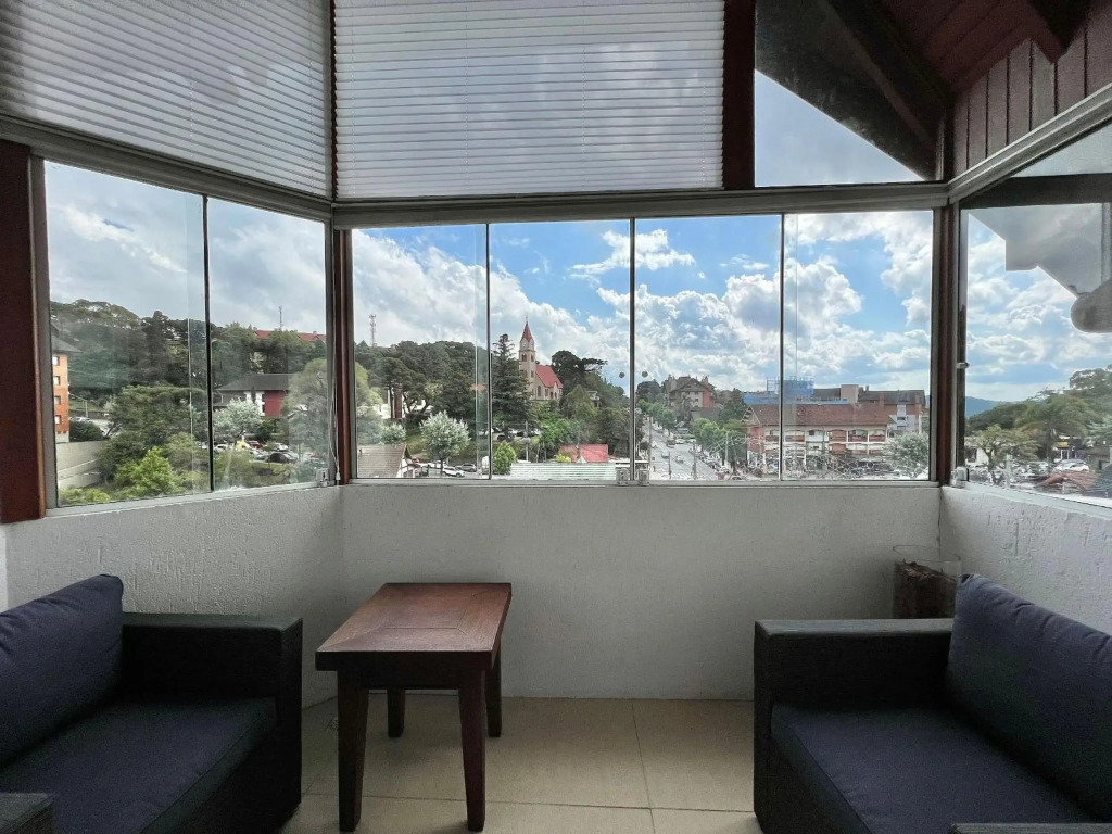 Gramado Boulevard 404 - Apto no coração de Gramado, 300 metros Rua Coberta
