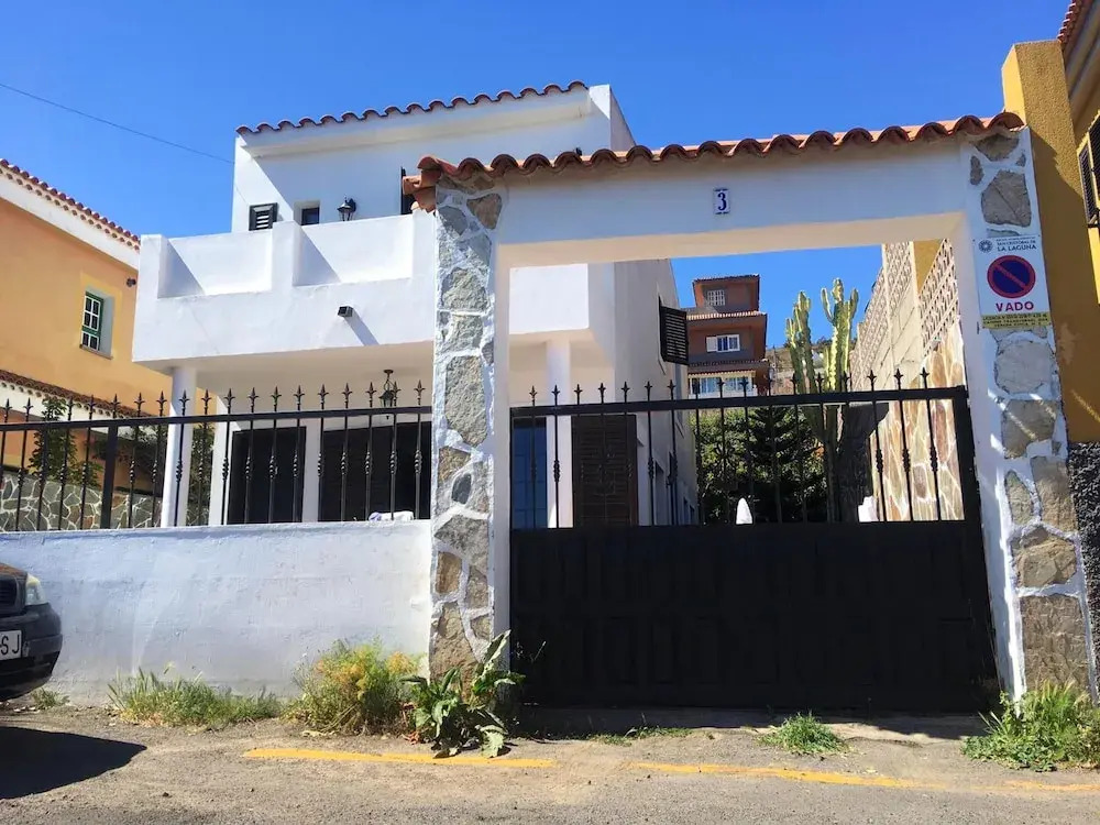 House with 3 Bedrooms in San Cristóbal de la Laguna, with Furnished Garden And Wifi - 13 Km From the Beach
